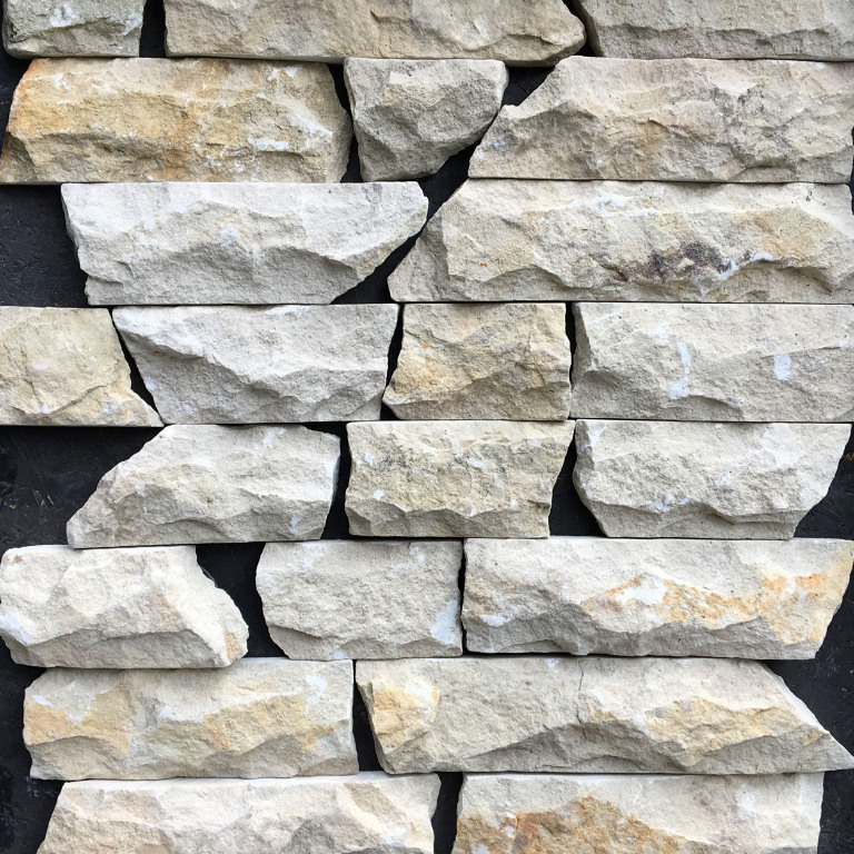 Карпатський піщаник білий не торцьований зі сколом 7,5 (см)